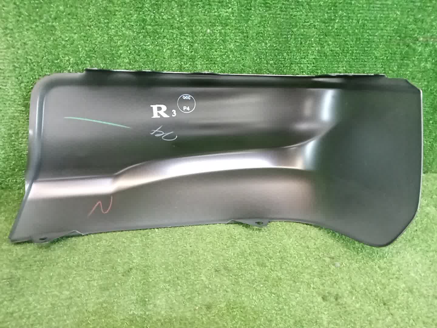 Клык бампера левый задний TOYOTA HILUX GUN125 52152-0K060 2 ракурс Клык бампера левый задний TOYOTA HILUX GUN125 52152-0K060 2 ракурс
