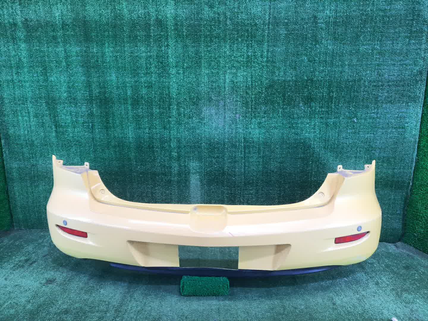 Бампер задний MAZDA AXELA, MAZDA 3, 3 BK5P, BK3P, BKEP, BK WAGON 1 ракурс