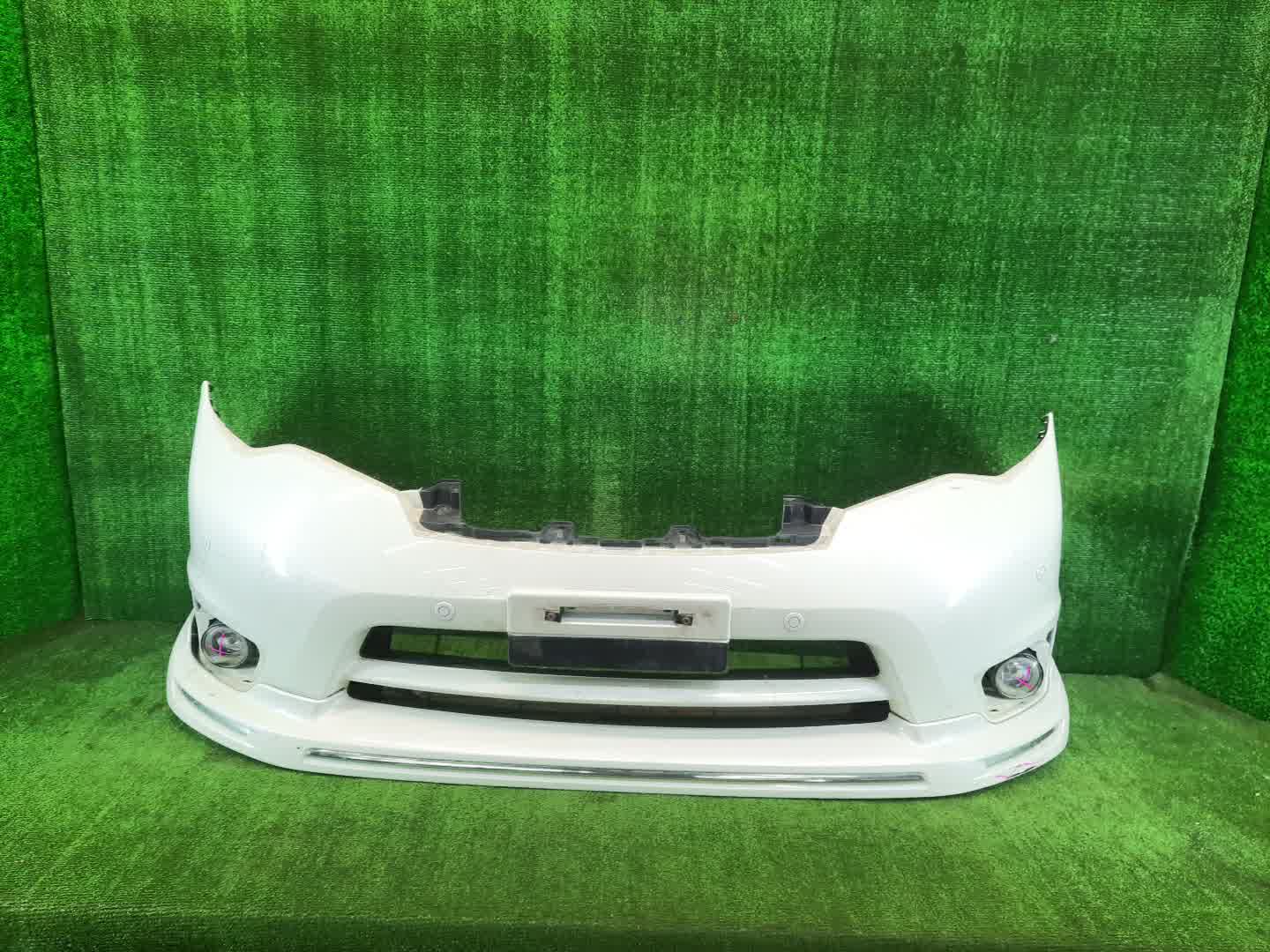 Бампер передний NISSAN SERENA C26 3587 1 ракурс