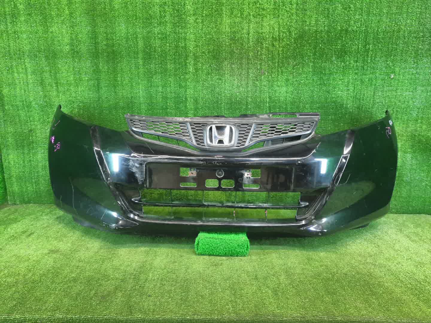 Бампер передний HONDA FIT GE6, GP1, GP4, GE7, GE8, GE9 3611 1 ракурс