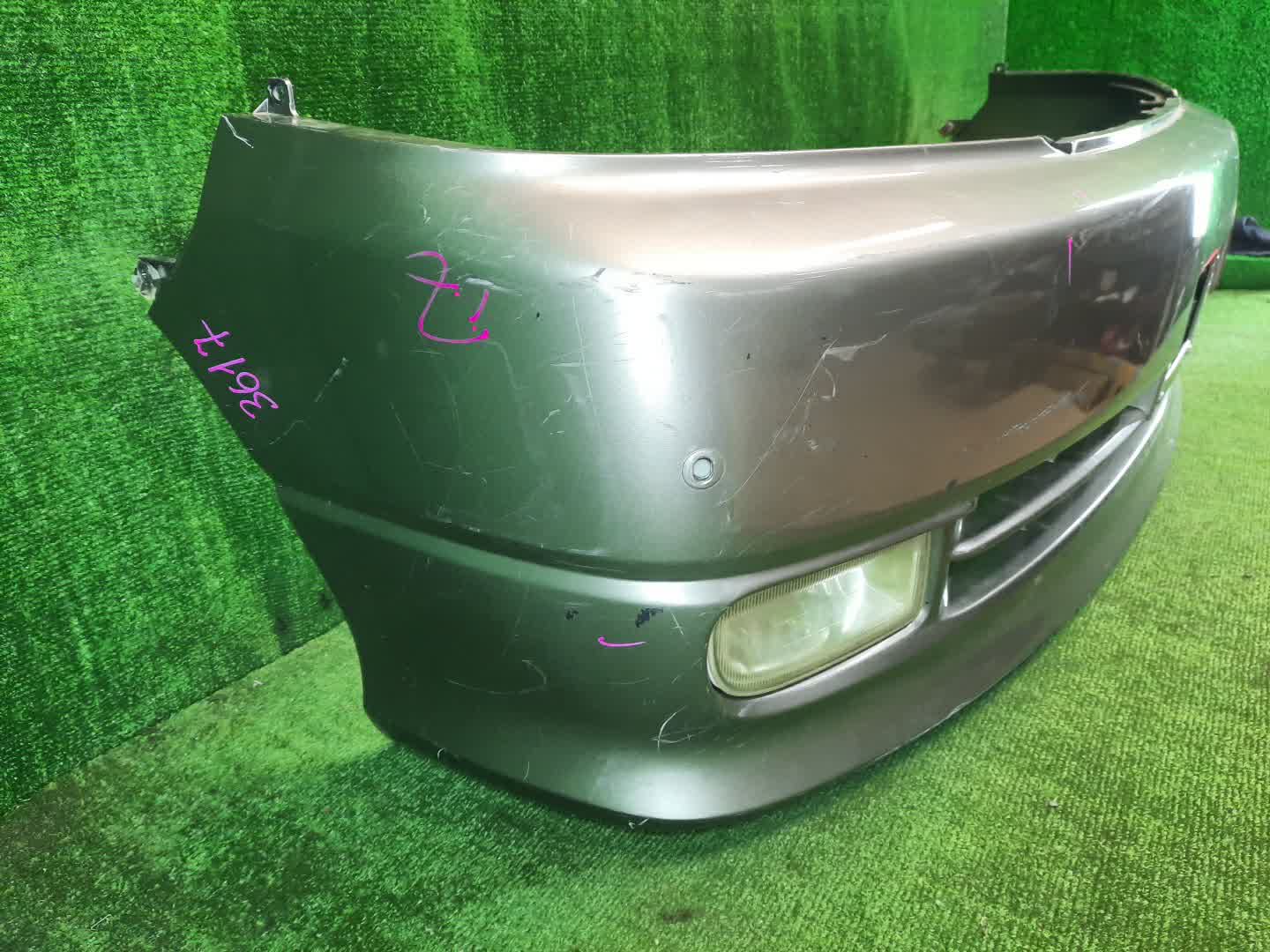 Бампер передний TOYOTA GRAND HIACE VCH10W, KCH10W, VCH16W, KCH16W, KCH11W 3617 4 ракурс