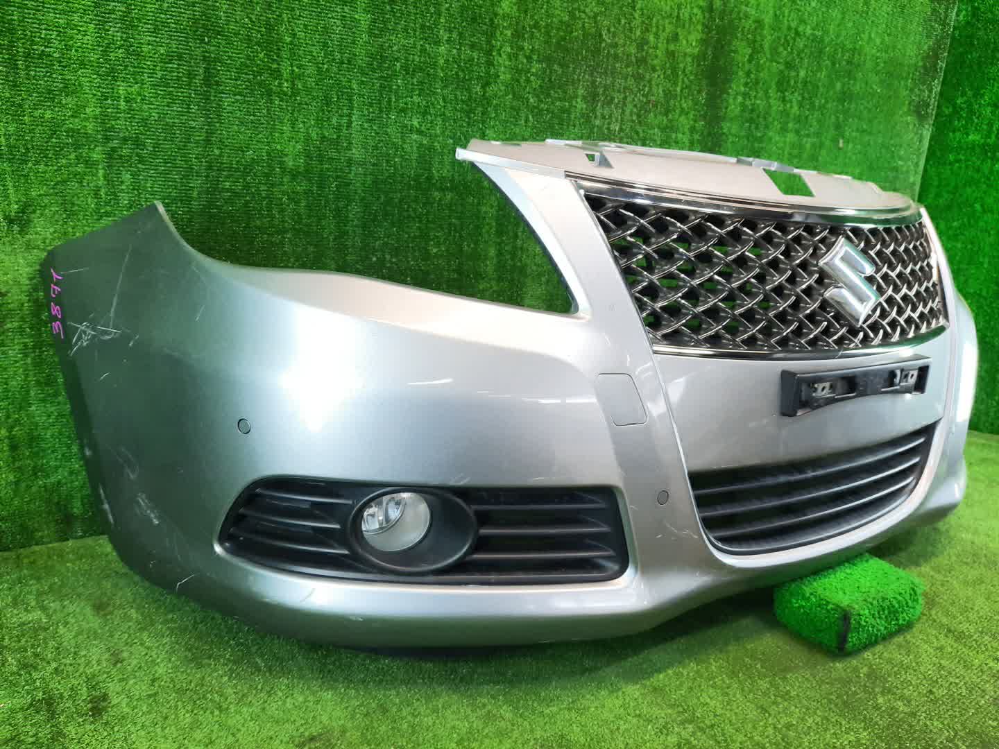 Бампер передний SUZUKI KIZASHI RE91S 3871 3 ракурс