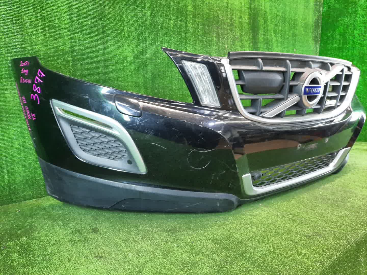 Бампер передний VOLVO XC60 DZ44, DZ47, DZ80, DZ99, DZ40, DZ, DZ31, DZ52, DZ69, DZ70, DZ71, DZ72, DZ82, DZ83, DZ87, DZ88, DZ95, DZ90, DZ98 3877 3 ракурс