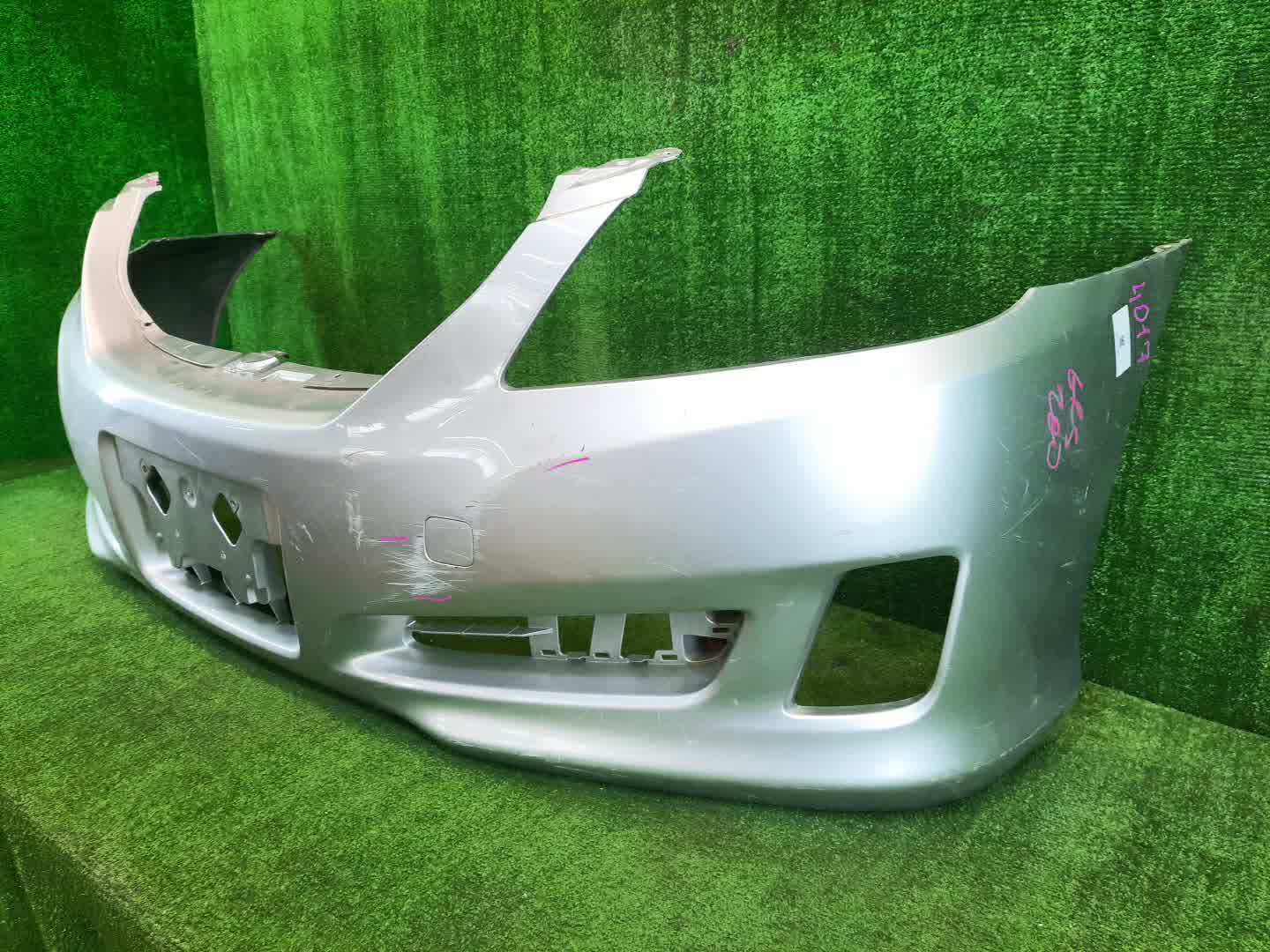 Бампер передний TOYOTA CROWN GRS200 4017 2 ракурс