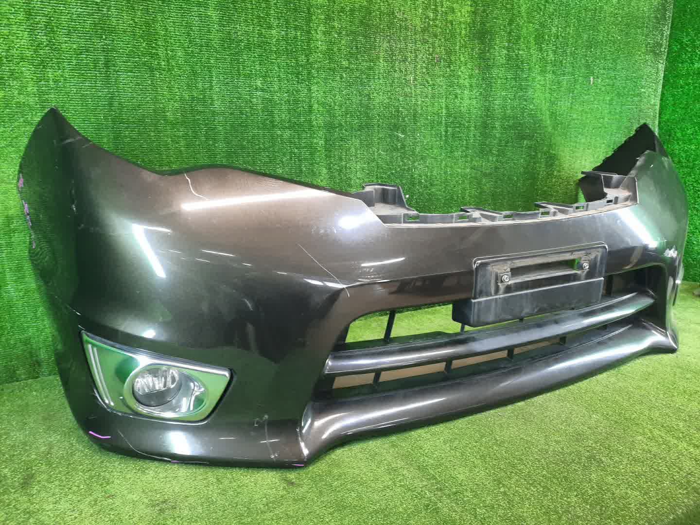 Бампер передний NISSAN SERENA C26 4088 3 ракурс