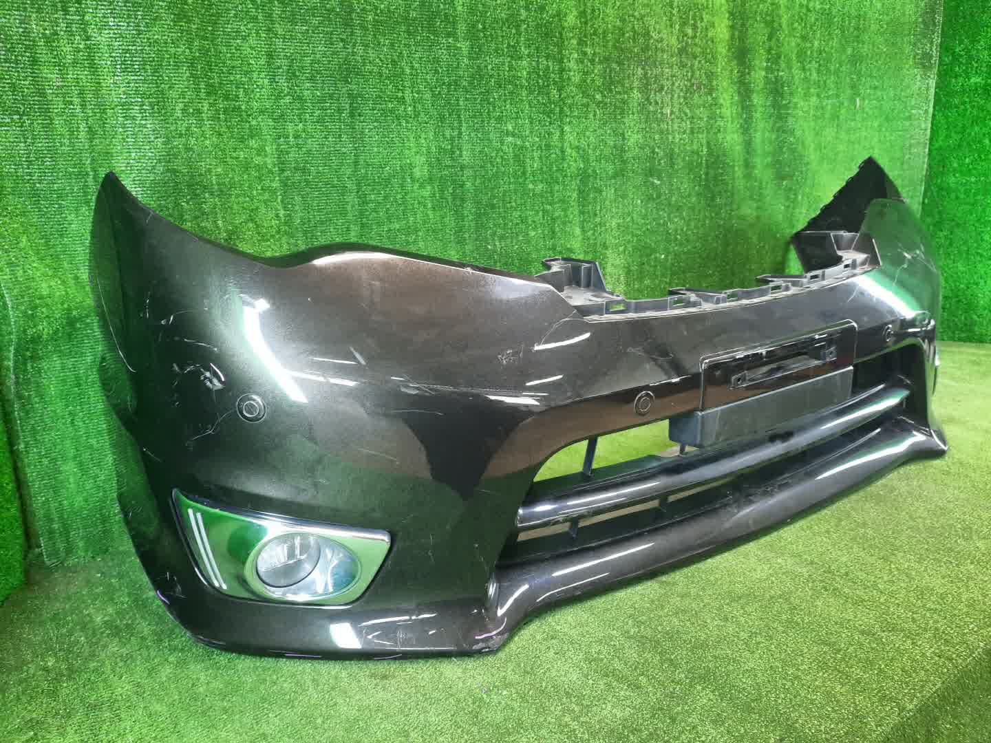 Бампер передний NISSAN SERENA C26 4164 3 ракурс