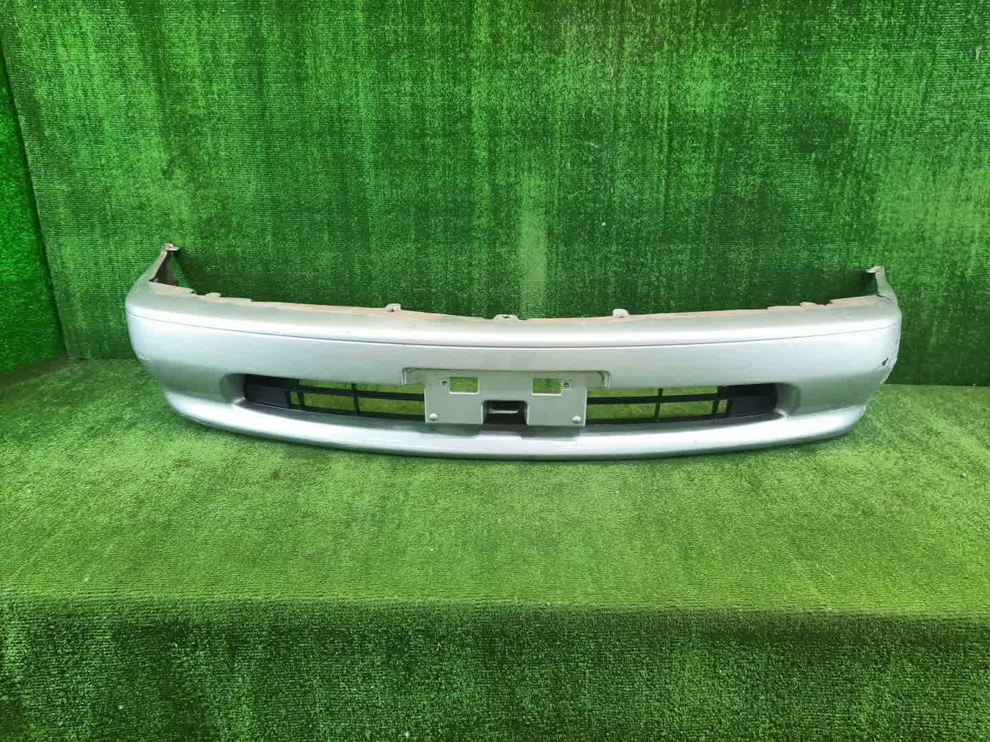 Бампер передний TOYOTA SPRINTER AE111, AE114, AE110, EE111, CE110, CE114 4168 1 ракурс