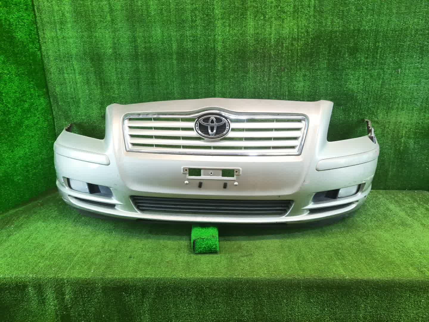 Бампер передний TOYOTA AVENSIS ZZT251, AZT250, AZT255, AZT251 4187 1 ракурс