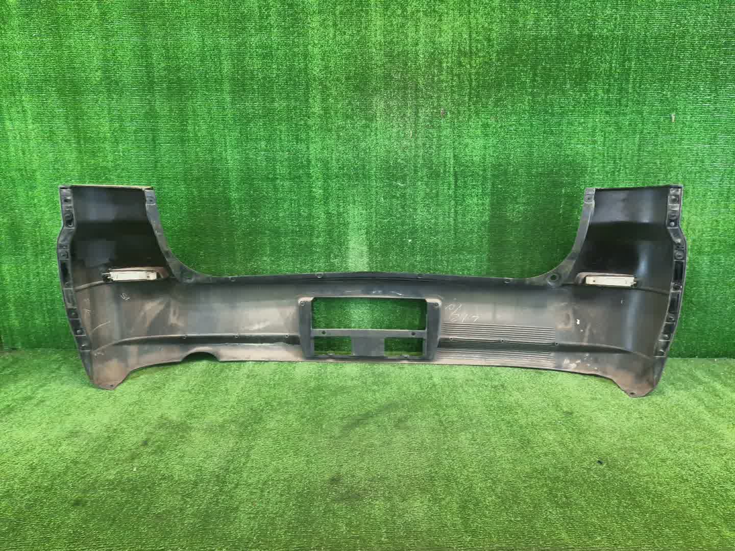 Бампер задний NISSAN LIBERTY RM12 4246 5 ракурс