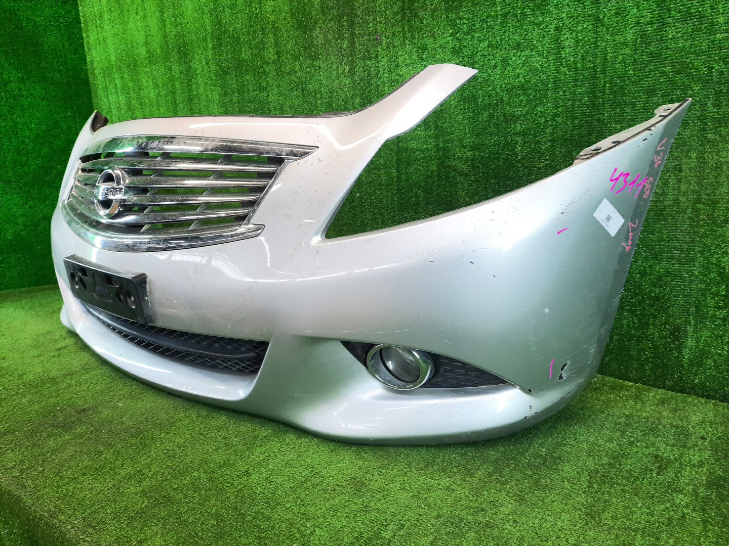 Бампер передний NISSAN SKYLINE V36 4311 2 ракурс