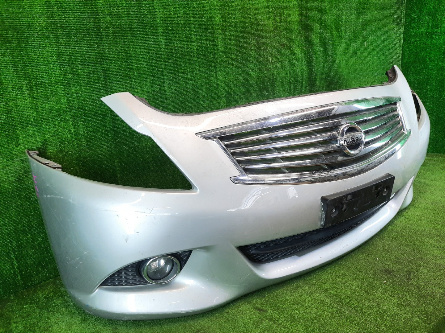Бампер передний NISSAN SKYLINE V36 4311 3 ракурс