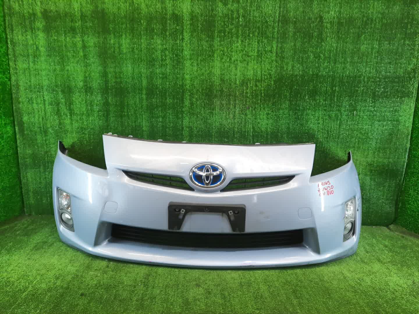 Бампер передний TOYOTA PRIUS ZVW30 4439 1 ракурс