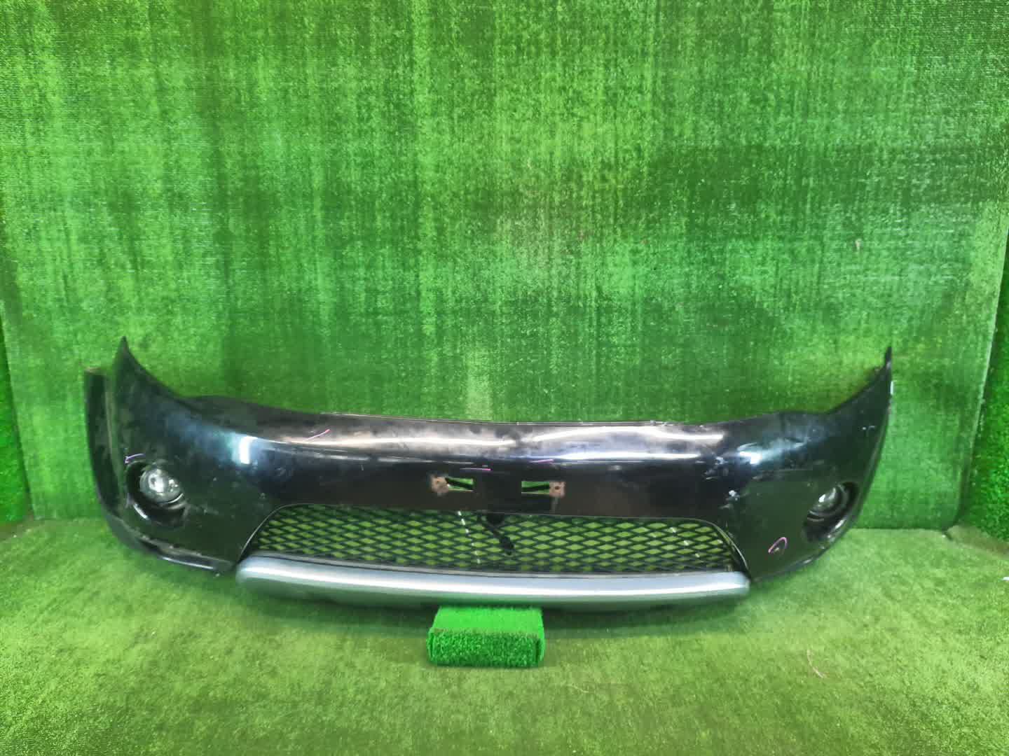 Бампер передний MITSUBISHI OUTLANDER CW4W, CW6W, CW5W 4824 1 ракурс Бампер передний MITSUBISHI OUTLANDER CW4W, CW6W, CW5W 4824 1 ракурс
