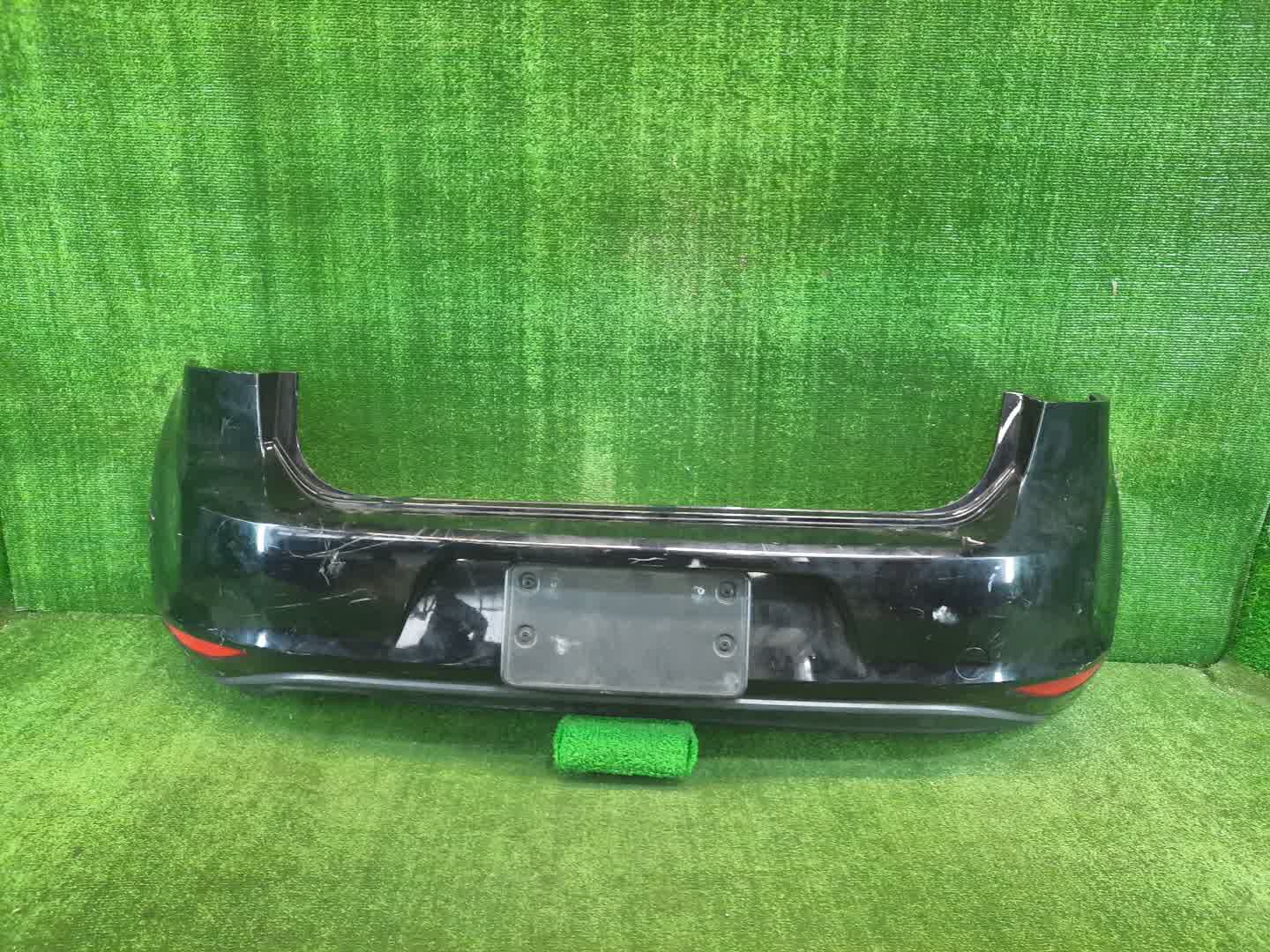 Бампер задний VOLKSWAGEN GOLF MK7, 5G1 4842 1 ракурс