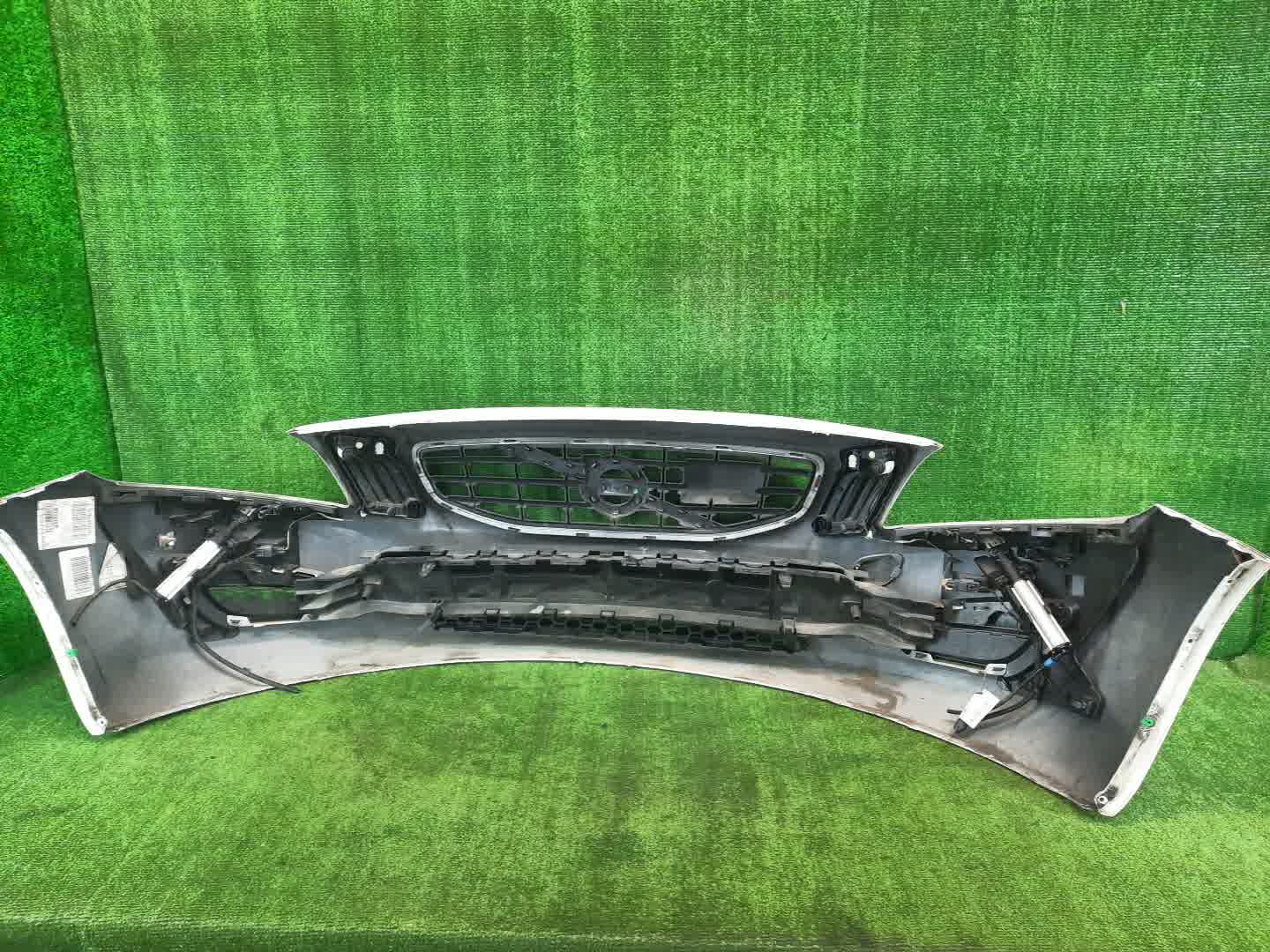Бампер передний VOLVO V60, S60 FW45, FW47, FW, FW52, FW48, FW90, FS44, FS47, FS40, FS45, FS70, FS, Y20, FS48, FS84, FS90 4880 5 ракурс