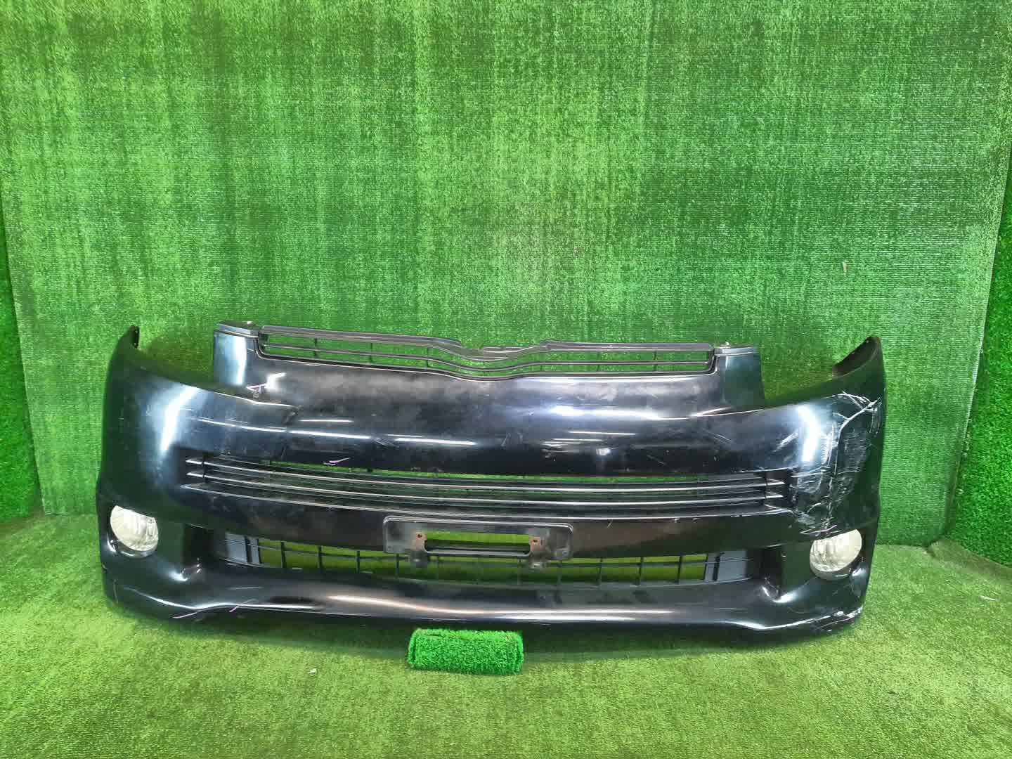 Бампер передний TOYOTA VOXY ZRR75W, ZRR70W, ZRR75G, ZRR70G 4906 1 ракурс