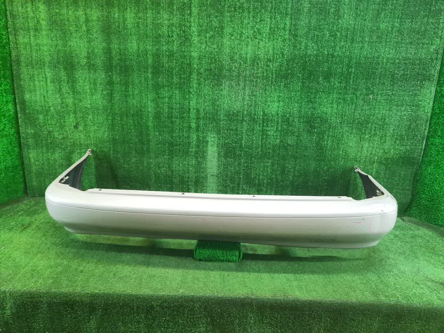 Бампер задний TOYOTA COROLLA AE111, AE114, AE110, EE111, CE110, CE114 5137 1 ракурс Бампер задний TOYOTA COROLLA AE111, AE114, AE110, EE111, CE110, CE114 5137 1 ракурс