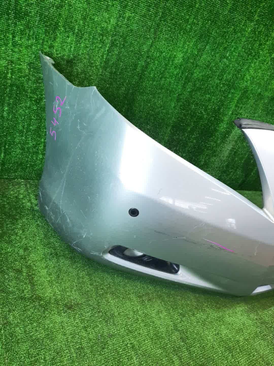 Бампер передний TOYOTA CAMRY, ALTIS AHV40, GSV40, ACV40, ACV45, ACV40N, ACV45N 5452 2 ракурс Бампер передний TOYOTA CAMRY, ALTIS AHV40, GSV40, ACV40, ACV45, ACV40N, ACV45N 5452 2 ракурс