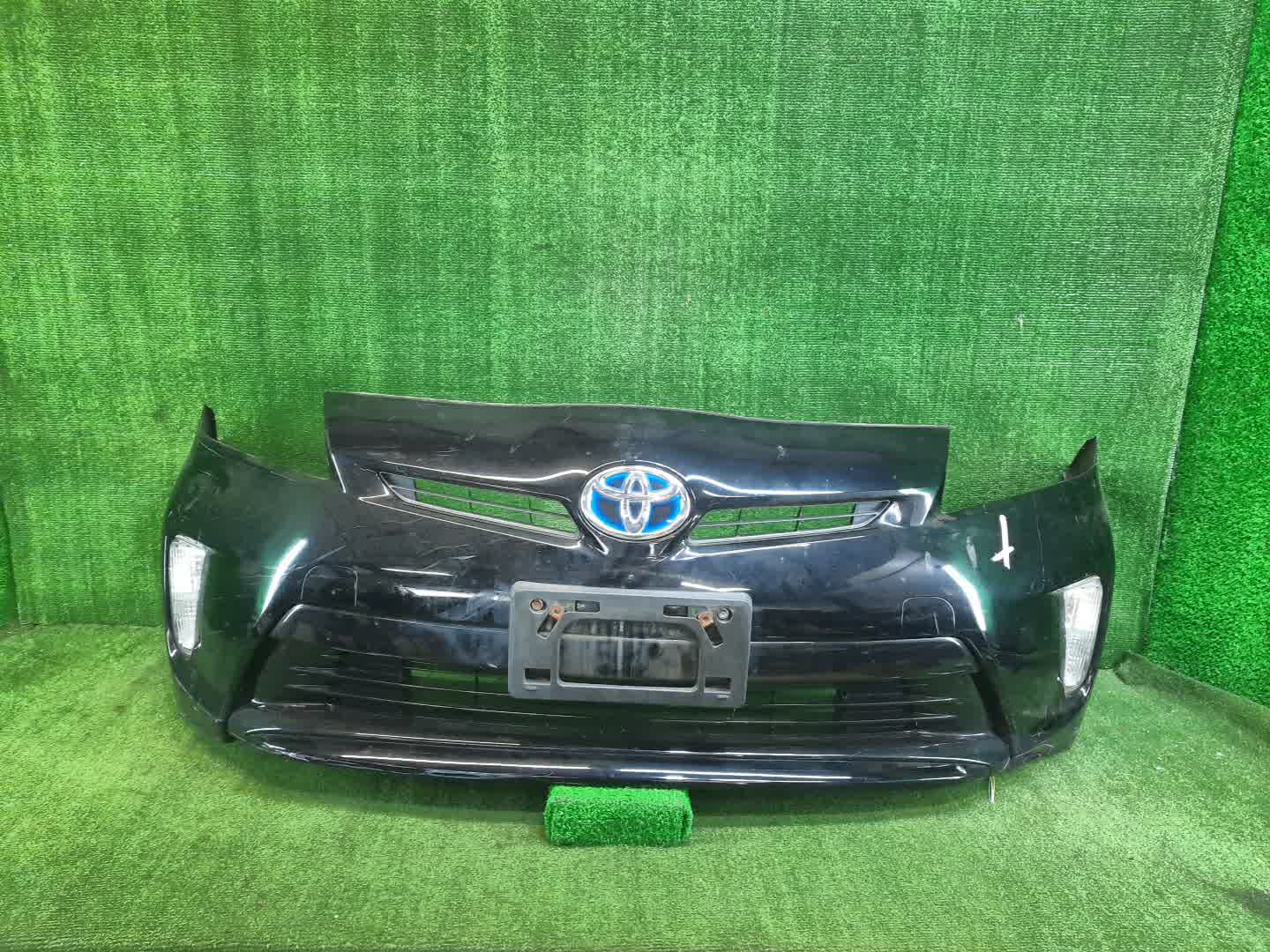 Бампер передний TOYOTA PRIUS ZVW30 5527 1 ракурс