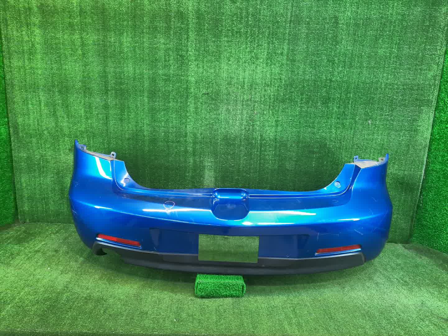Бампер задний MAZDA AXELA, MAZDA 3, 3 BK5P, BK3P, BKEP, BK WAGON 1 ракурс