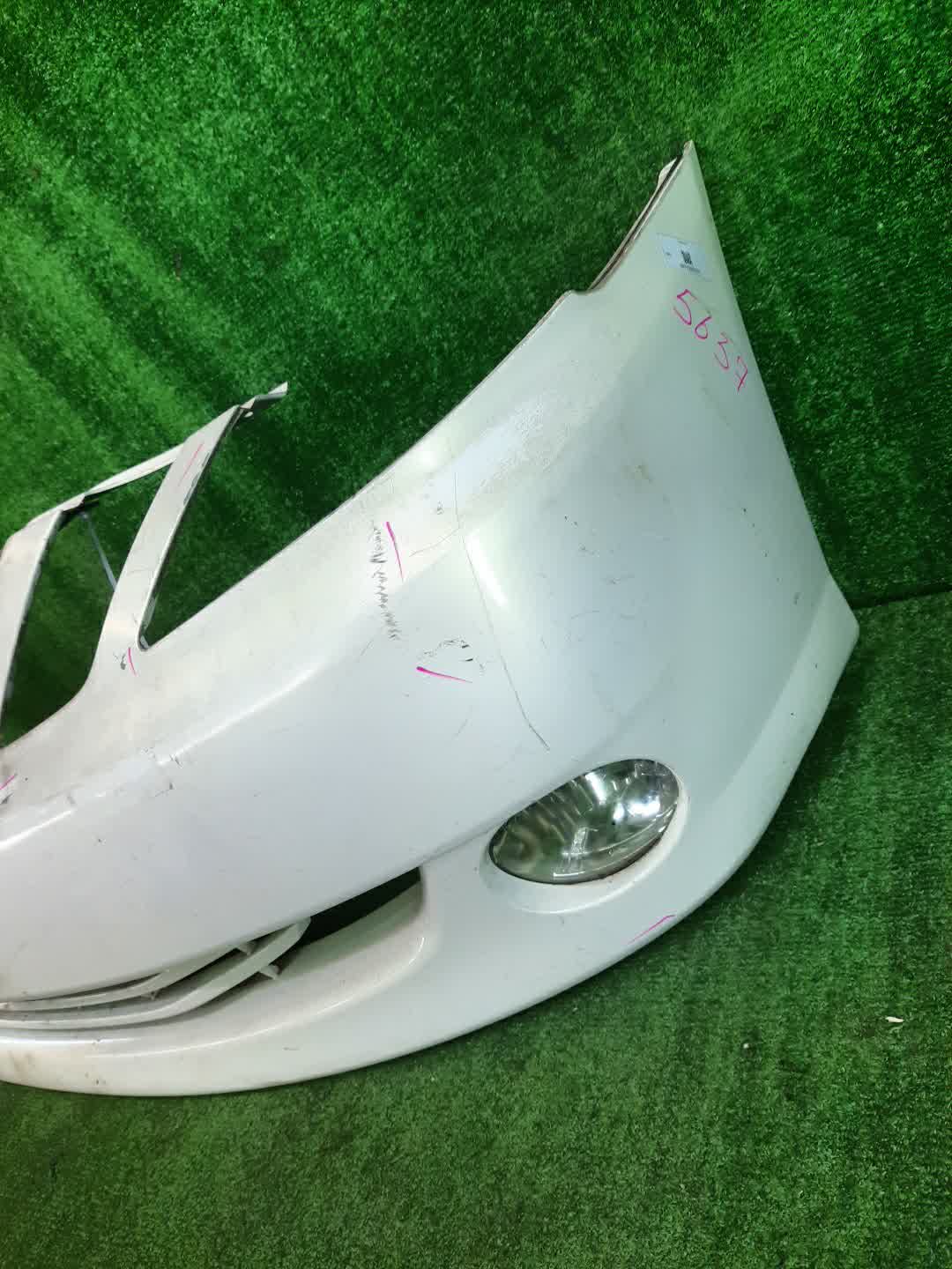 Бампер передний TOYOTA MARK II BLIT JZX110W, JZX115W, GX110W, GX115W 5637 5 ракурс