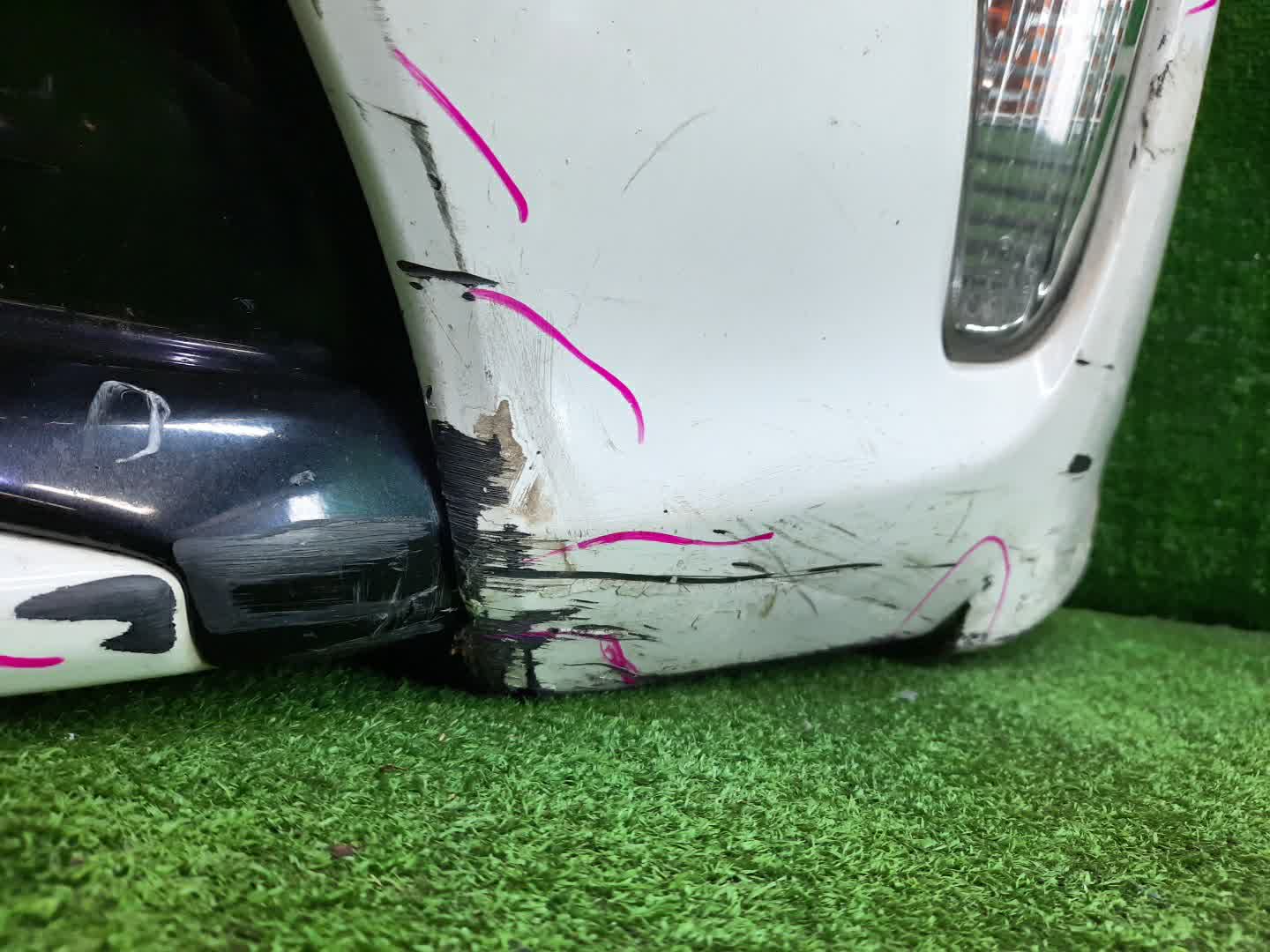 Бампер передний TOYOTA PRIUS ZVW30 5845 4 ракурс