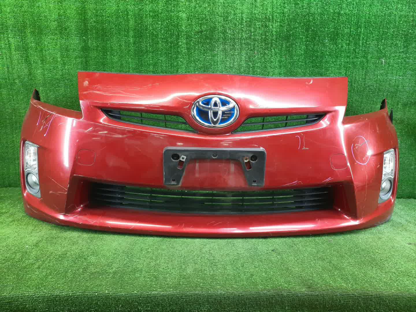 Бампер передний TOYOTA PRIUS ZVW30 5854 1 ракурс