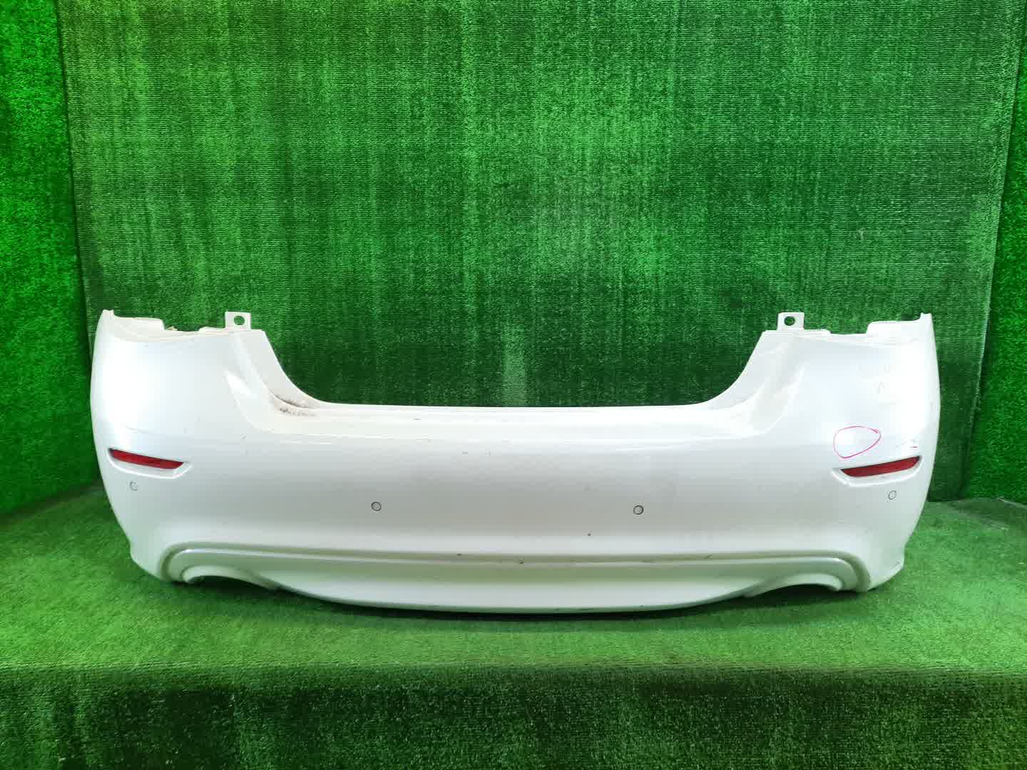 Бампер задний NISSAN FUGA Y51 5895 1 ракурс