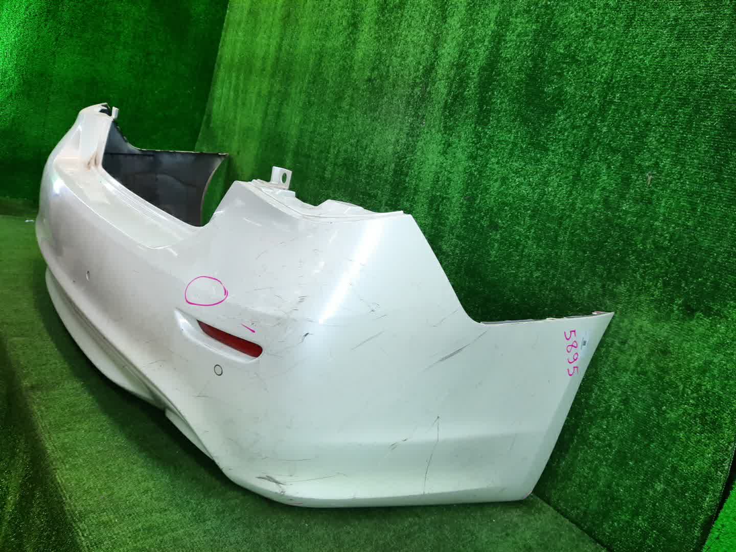 Бампер задний NISSAN FUGA Y51 5895 2 ракурс