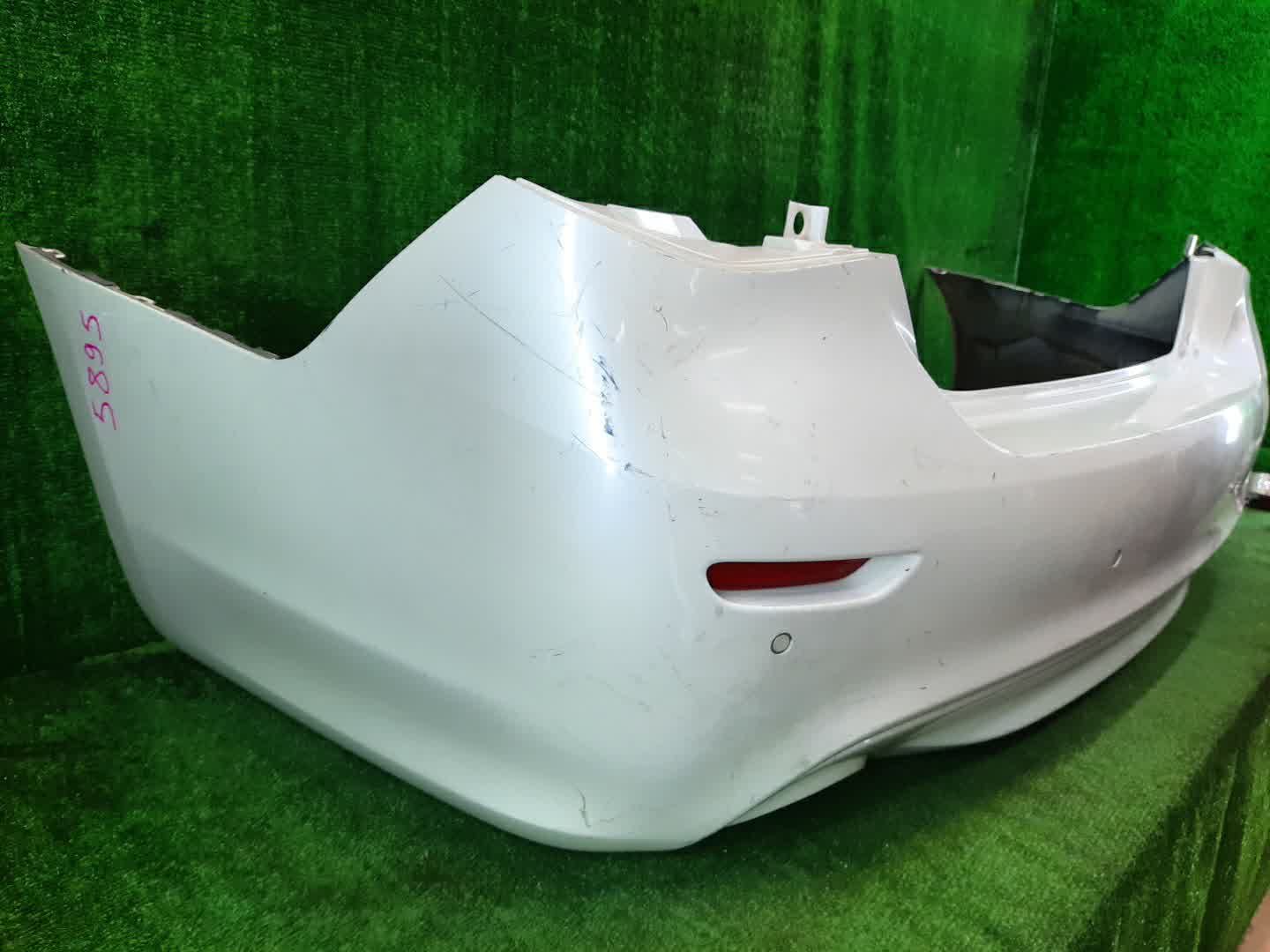 Бампер задний NISSAN FUGA Y51 5895 4 ракурс