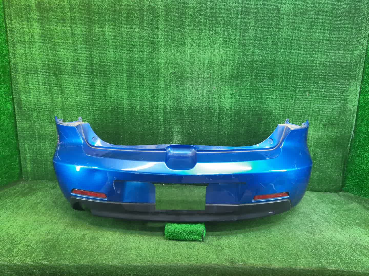 Бампер задний MAZDA AXELA, MAZDA 3, 3 BK5P, BK3P, BKEP, BK WAGON 1 ракурс