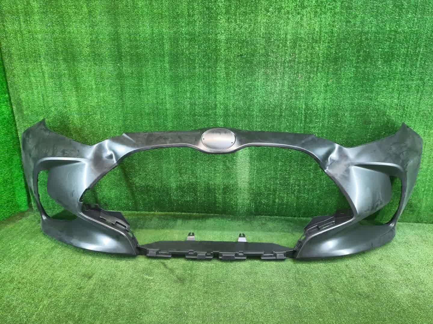 Бампер передний TOYOTA YARIS MXPH10, MXPH15, KSP210, MXPA10, MXPA15 52119-0U946 1 ракурс