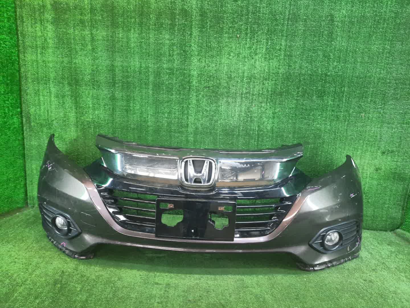 Бампер передний HONDA VEZEL RU1, RU3, RU4, RU2 6498 1 ракурс