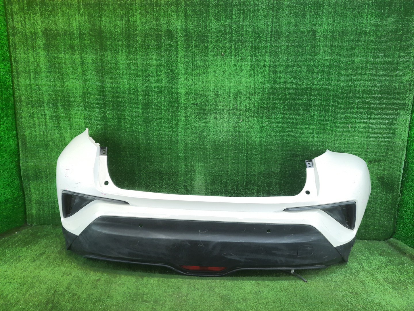 Бампер задний TOYOTA C-HR NGX10 6525 1 ракурс