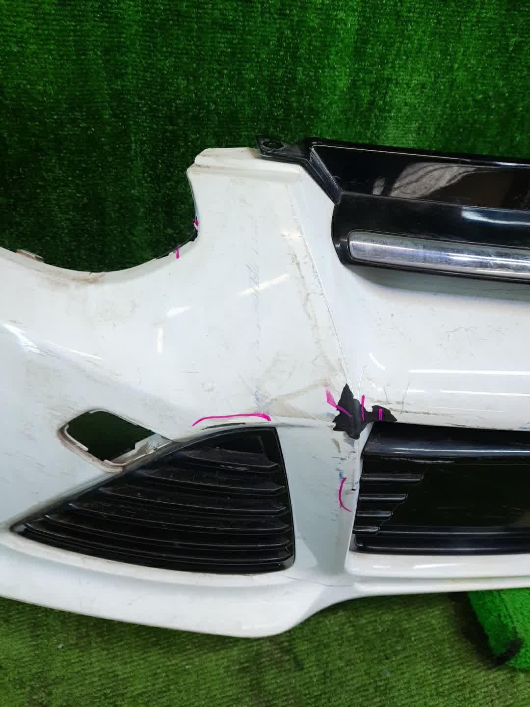 Бампер передний FORD FOCUS CB8 6893 3 ракурс