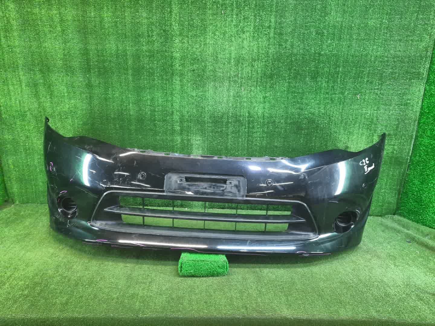 Бампер передний NISSAN SERENA C26 6911 1 ракурс