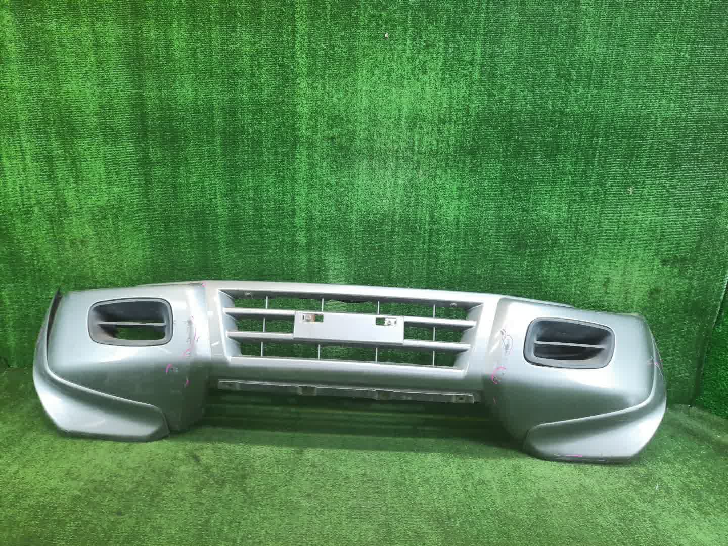 Бампер передний MITSUBISHI PAJERO V75W, V65W, V78W, V73W, V77W, V63W, V68W 7094 1 ракурс