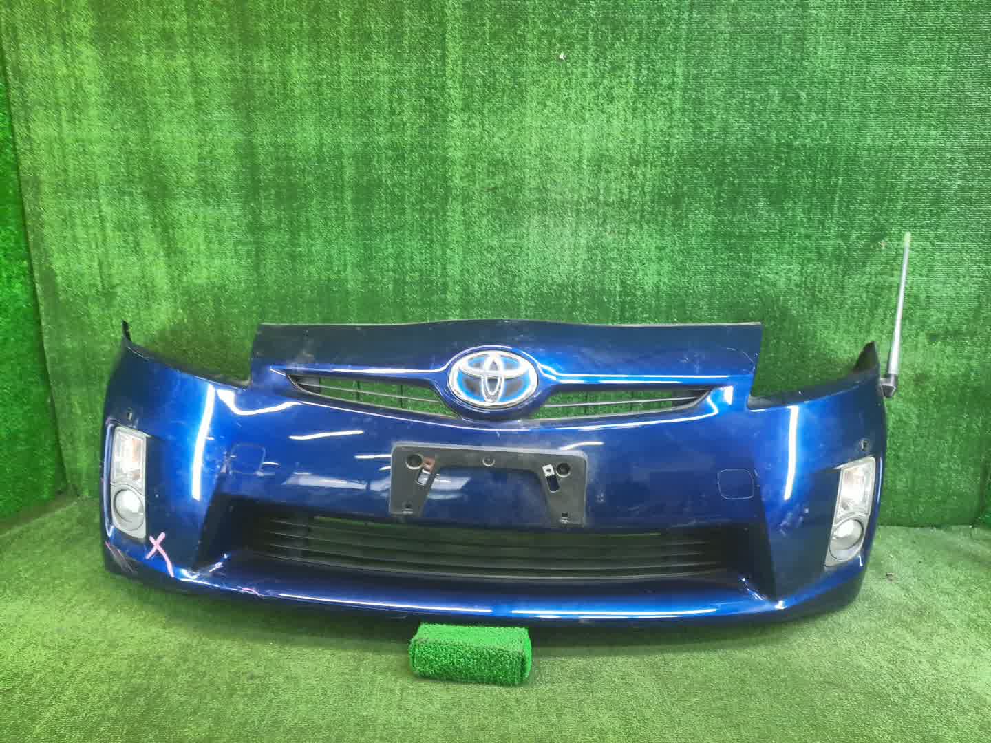 Бампер передний TOYOTA PRIUS ZVW30 7099 1 ракурс