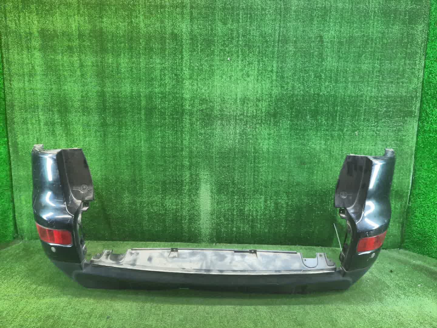 Бампер задний MITSUBISHI OUTLANDER CW4W, CW6W, CW5W 7114 1 ракурс Бампер задний MITSUBISHI OUTLANDER CW4W, CW6W, CW5W 7114 1 ракурс