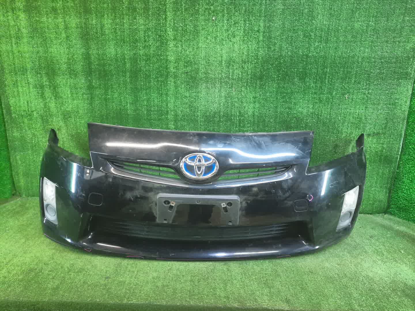 Бампер передний TOYOTA PRIUS ZVW30 7140 1 ракурс
