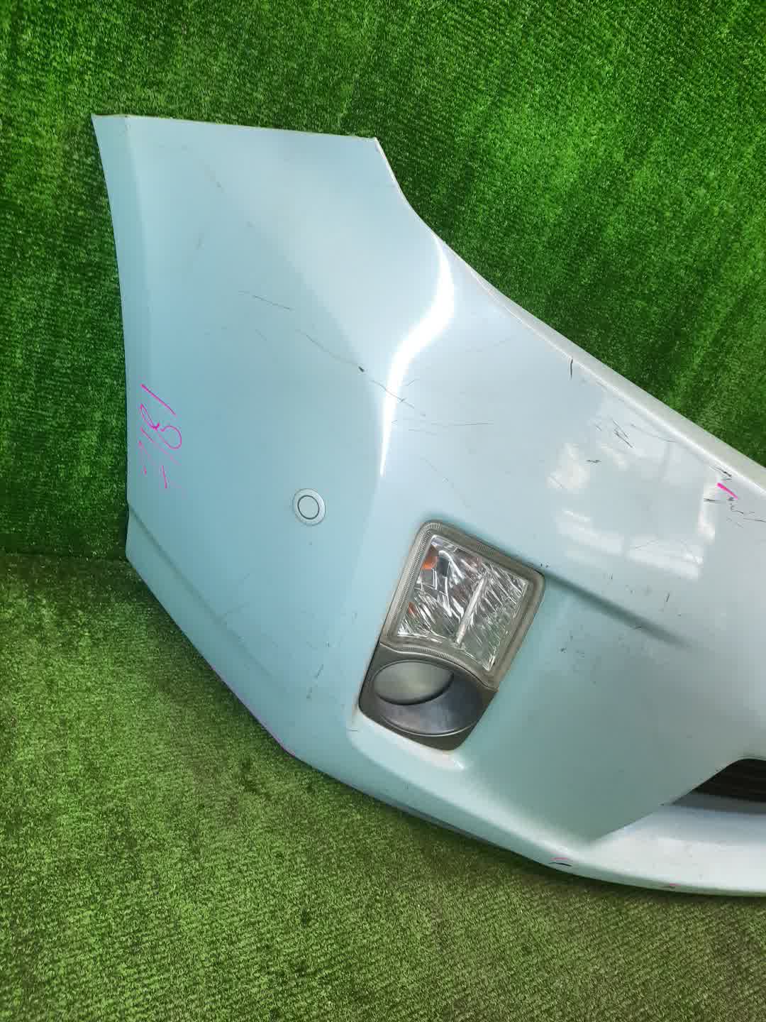Бампер передний TOYOTA PRIUS ZVW30 7181 2 ракурс