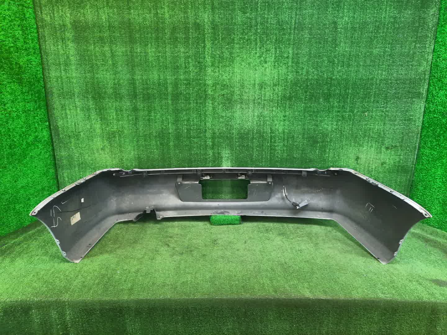 Бампер задний MITSUBISHI LANCER CEDIA, LANCER CS3W, CS9W, CS2W, CS5W 7202 4 ракурс