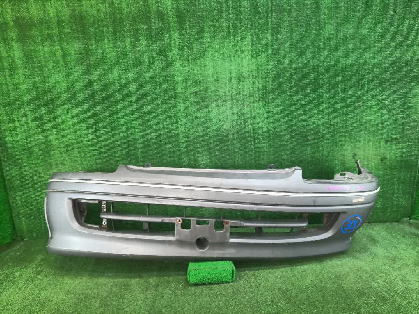Бампер передний TOYOTA HIACE TRH102V, TRH112V, LH129V, YY101, KZH138V, KZH100G, KZH106G, LH100G, LH107G, LH119V, LH186, KZH120G, LH172V, LH106, LH113V, RZH101G, KZH116G, KZH126G, LH178V, RZH100G, LH109, RZH102V, LH103V, LH168V 7298 2 ракурс