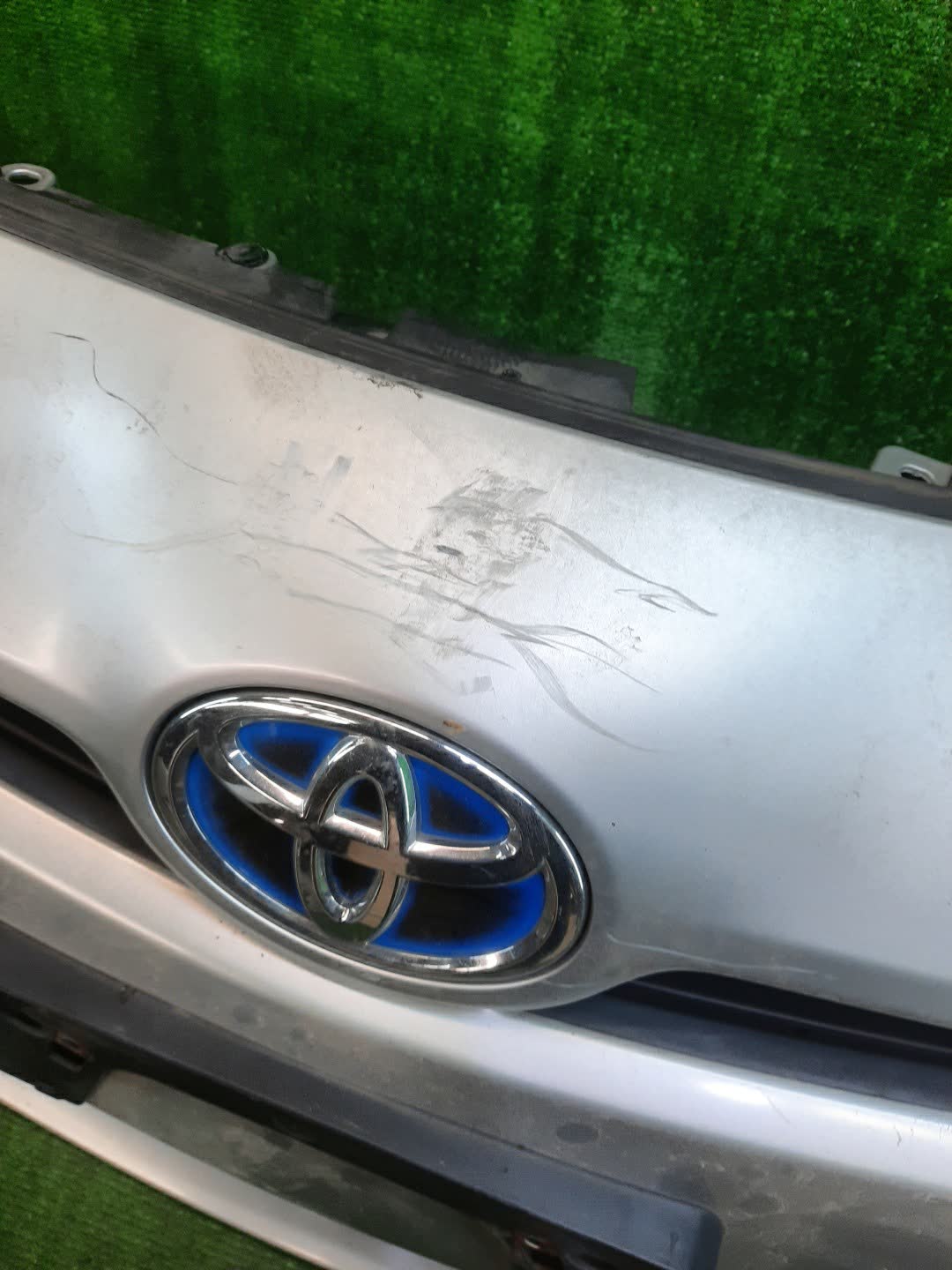 Бампер передний TOYOTA PRIUS ZVW30 7400 5 ракурс