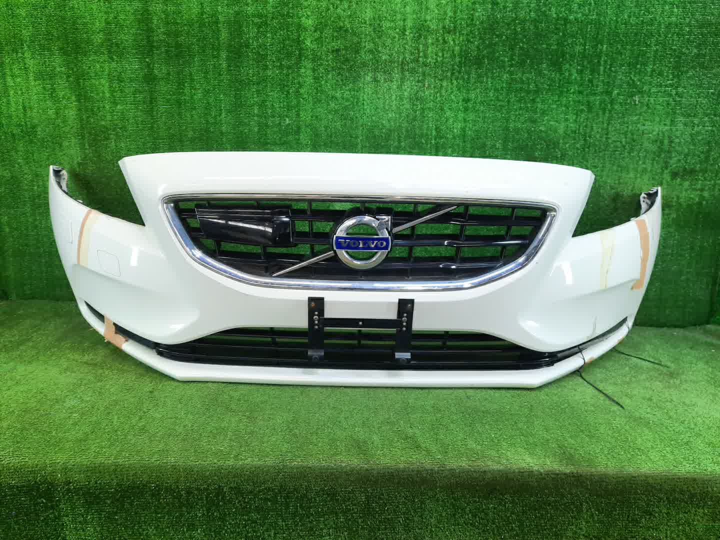 Бампер передний VOLVO V40 MZ63, MV, MV48 7485 1 ракурс