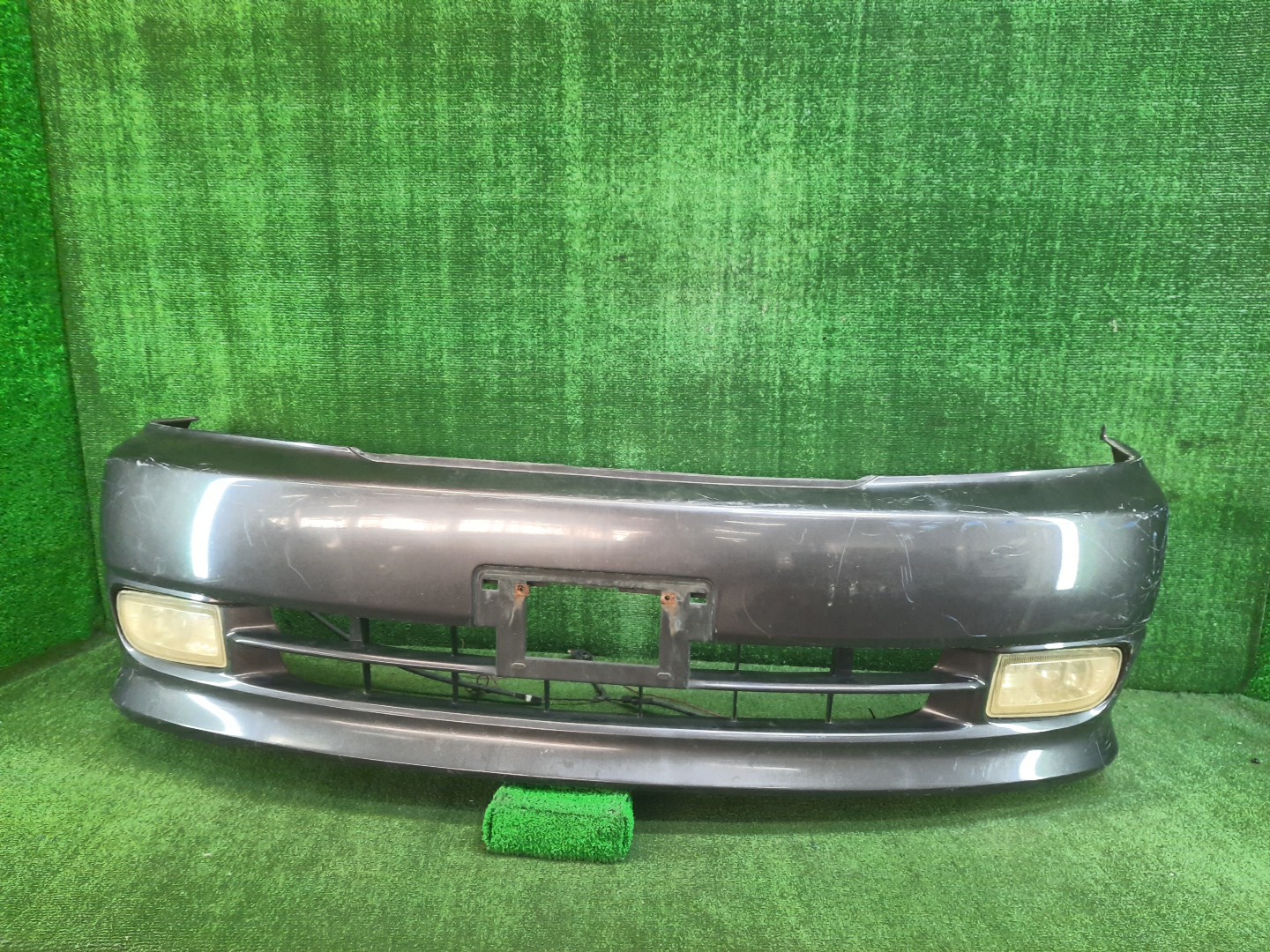 Бампер передний TOYOTA GRAND HIACE VCH10W, KCH10W, VCH16W, KCH16W, KCH11W 7563 1 ракурс