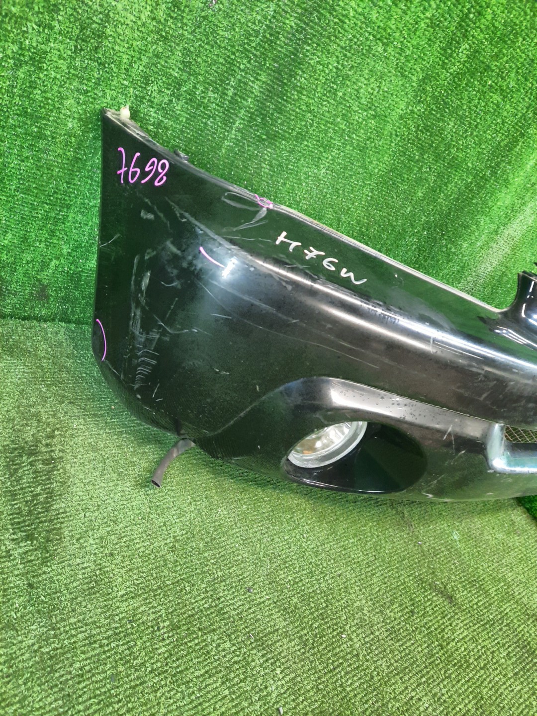 Бампер передний MITSUBISHI PAJERO IO H76W, H66W, H67W, H77W 7698 2 ракурс