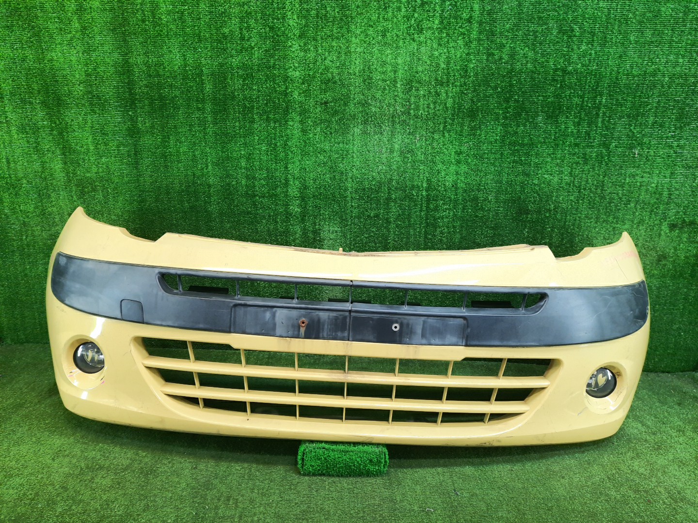 Бампер передний RENAULT KANGOO KW0 7747 1 ракурс