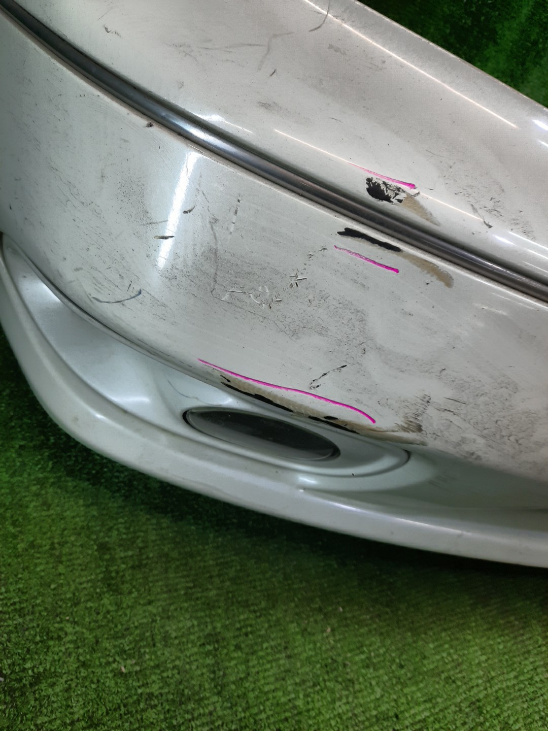 Бампер передний NISSAN CEFIRO A33 7750 3 ракурс