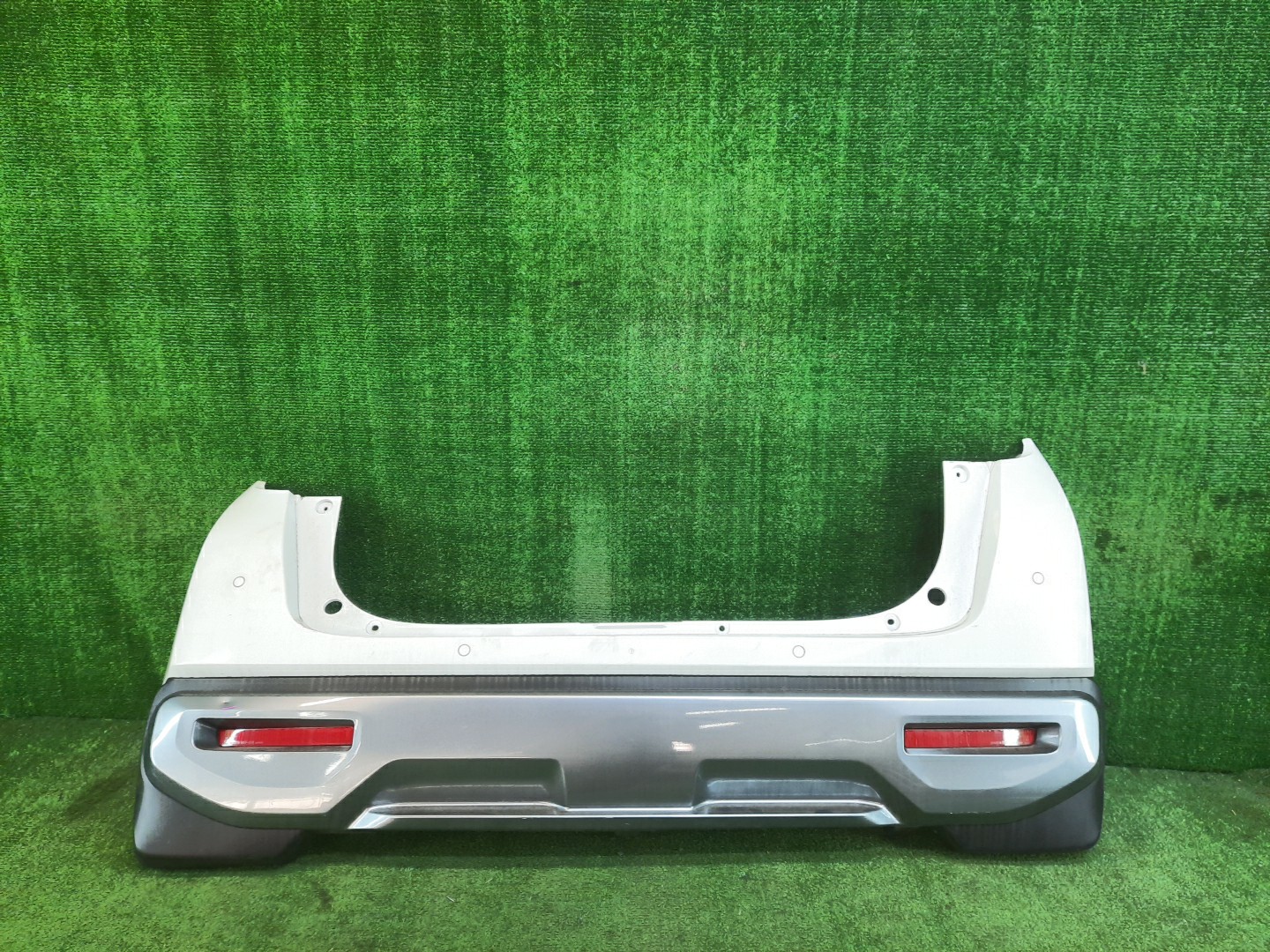 Бампер задний MITSUBISHI EK X B38W 7785 1 ракурс